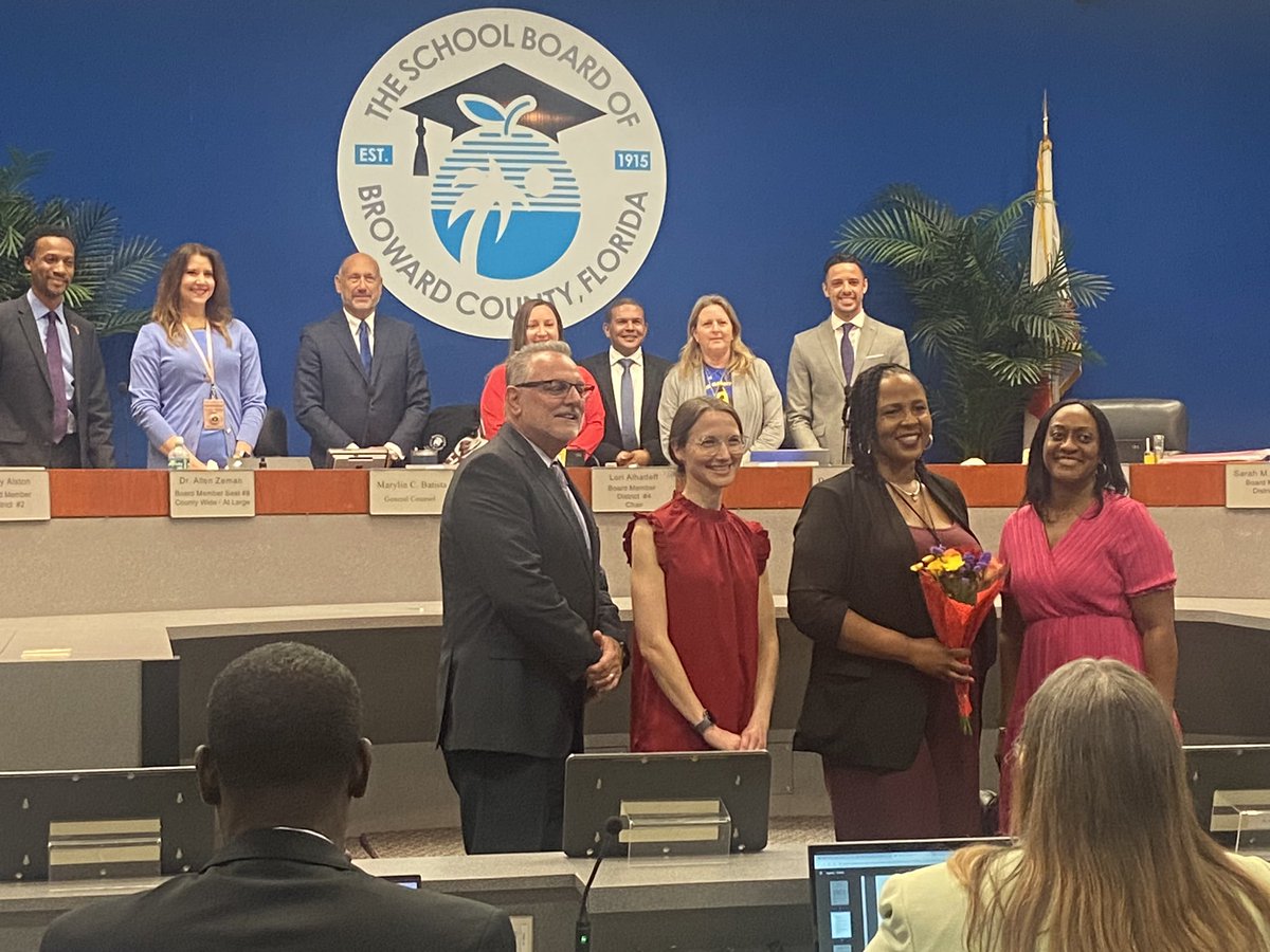 AndreaCiotti1's tweet photo. Officially welcoming Ericka Stewart as our newest addition to the ESE dept administrative team as Curriculum Supervisor-DHH/VI. We know she will  continue to serve DHH, VI, Hospital Homebound, and parentally placed private/charter students and staff  in a great way! @ESEbroward https://t.co/SFZg67my8c