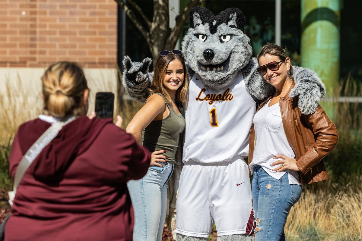 LoyolaChicago tweet picture