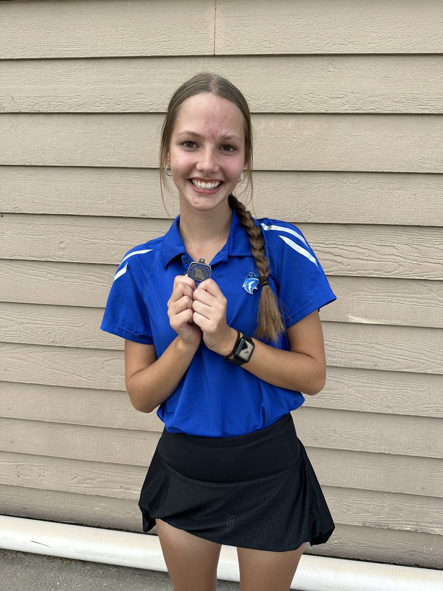 HHS Golf tweet media