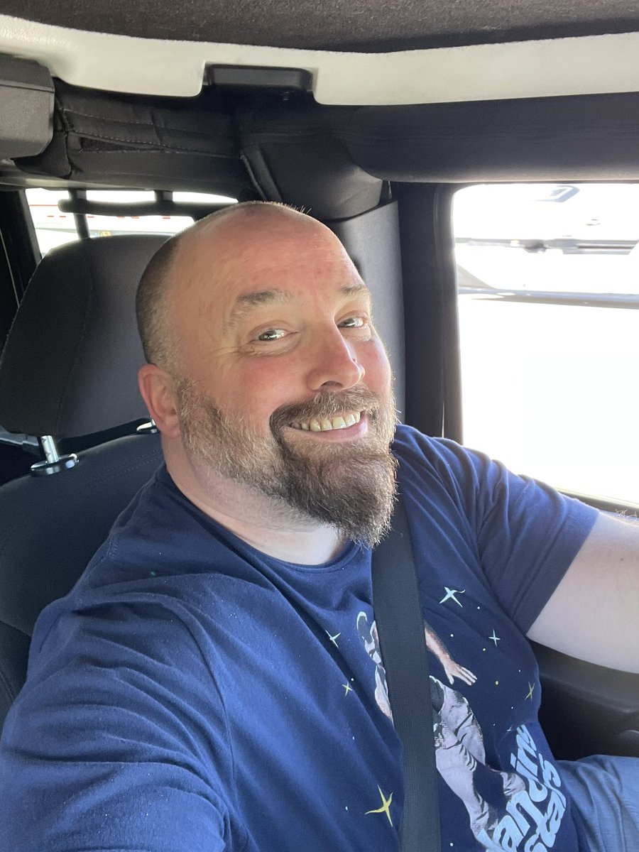 boggs328's tweet photo. Bought my dream ride today! Thanks to @Simotes1986 and @msimotes1 and Nick for making this purchase smooth and could be! @simotesmotor gets a 5/5. I’m loving it! Now to take the tops down and doors off and go cruising! @Jeep #NewWhip https://t.co/QRC2UTmmbn