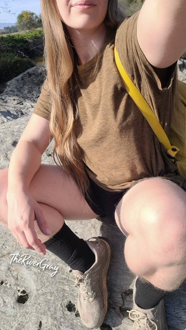 I've been spending time outside every day and loving it sm ☀️🍂 https://t.co/Wv0xdh8xBM