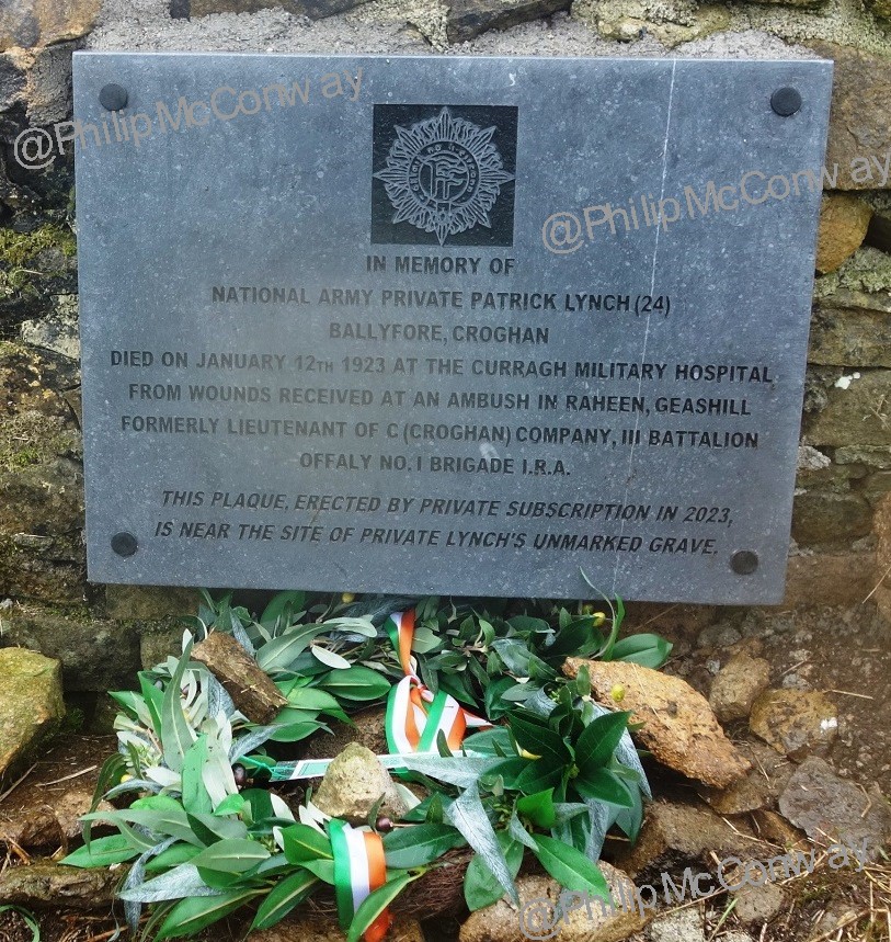 Memorial plaque unveiled for National Army Pte. Patrick Lynch at #Croghan Hill cemetery last Saturday. Pte. Lynch was wounded at an IRA ambush on 7 Jan. 1923 & later died in the #Curragh Military Hospital. He was a Lieut. in the pre-Truce IRA, 1918-21. #IrishCivilWar #Offaly