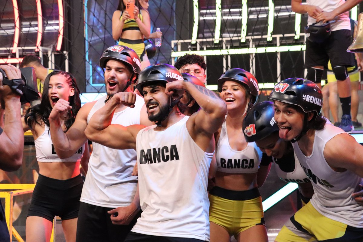 Calle_7PY's tweet photo. #Turbo1 no dejó respiro alguno 🥵
🤩 ¡Pero el #EquipoB logra quedarse con la victoria!
#Calle7Py 🔴🟡 https://t.co/9AdjliQFav