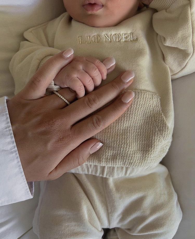 𝑂𝑛𝑒 𝑑𝑎𝑦 💛
