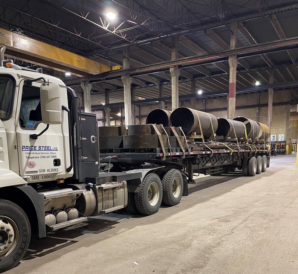 PriceSteelLtd's tweet photo. At Price Steel, we have great people doing a great job. Loading trucks with precision while satisfying customers everyday. You need it, we got you covered. Call Price Steel today for your next order.
#shipping #onestopshop #teamwork #steel #HSS #steelpipe #channel #beam https://t.co/9bGBYfOIHy
