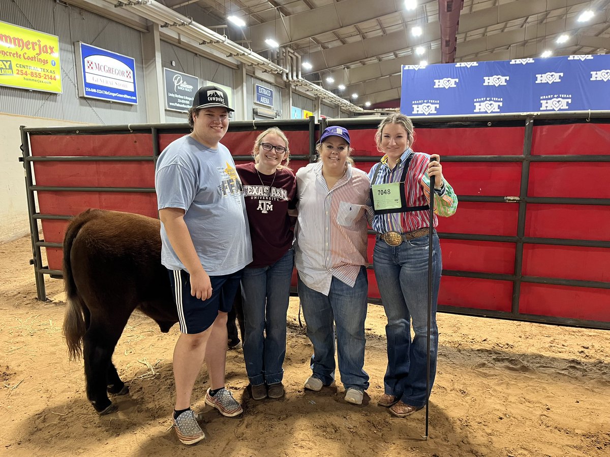 Fun times at HOT. GCFFA Steer exhibitors did great and thank you Ms. Williams.