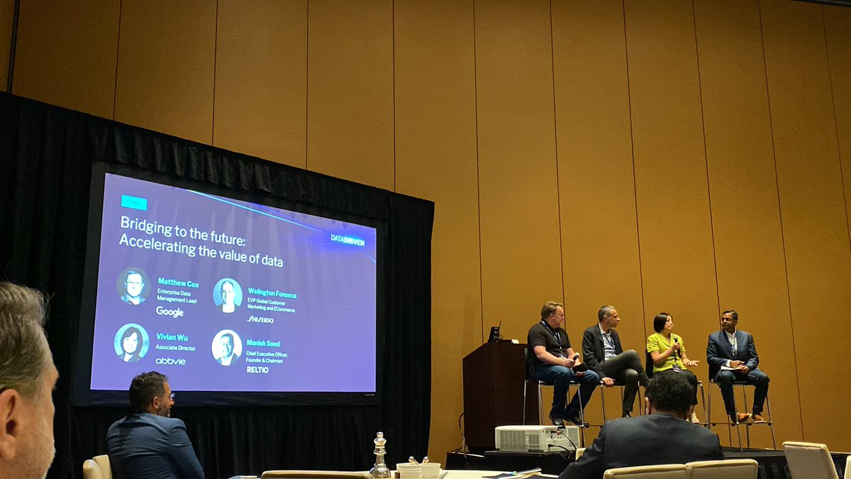 TheTimHayden's tweet photo. Honored to be attending @Reltio’s #CDOSummit in Dallas this week.
Master #data management is a sport, and several hall-of-famers are here with me today. https://t.co/C97FlCtzMD