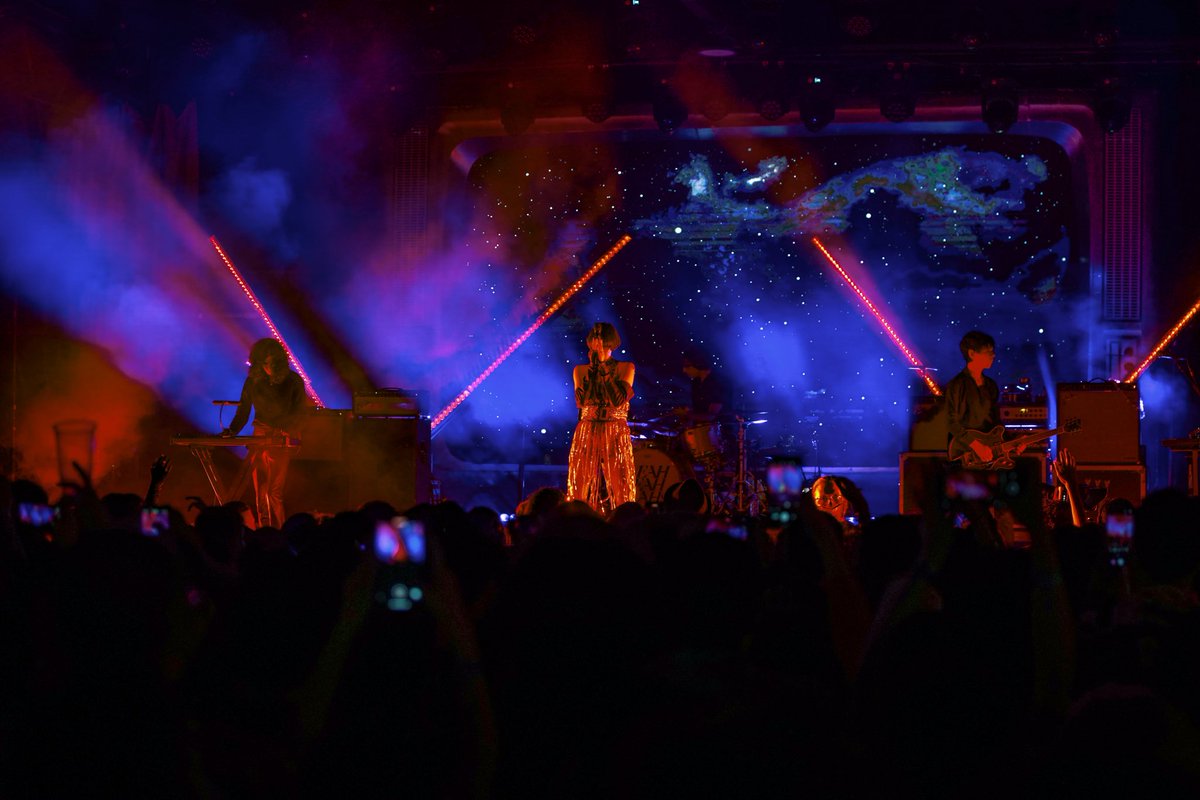YYYs tweet picture