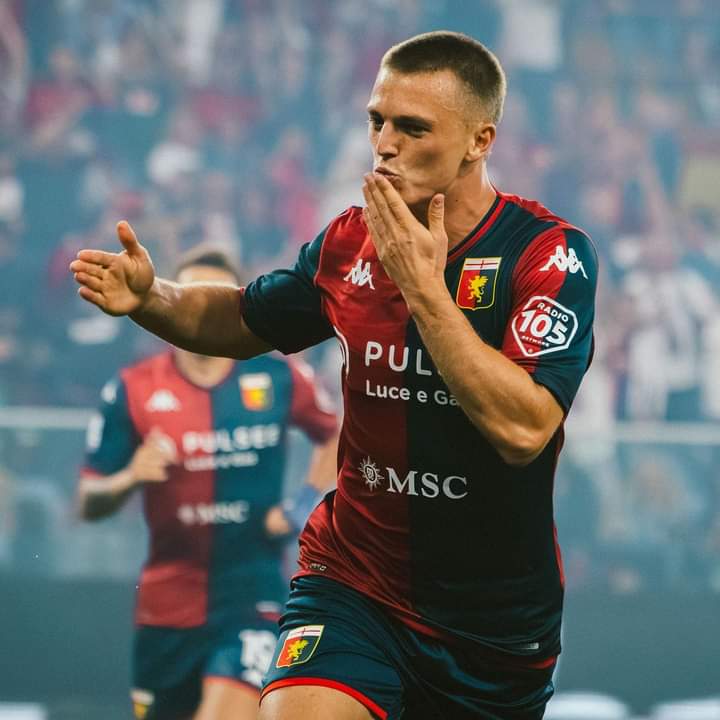 Goalzo's tweet photo. @Peshubapp Gudmundsson deserves it

Thursday Vs Roma ⚽
Sunday Vs Udinese ⚽⚽ https://t.co/qoNbFpeCCD