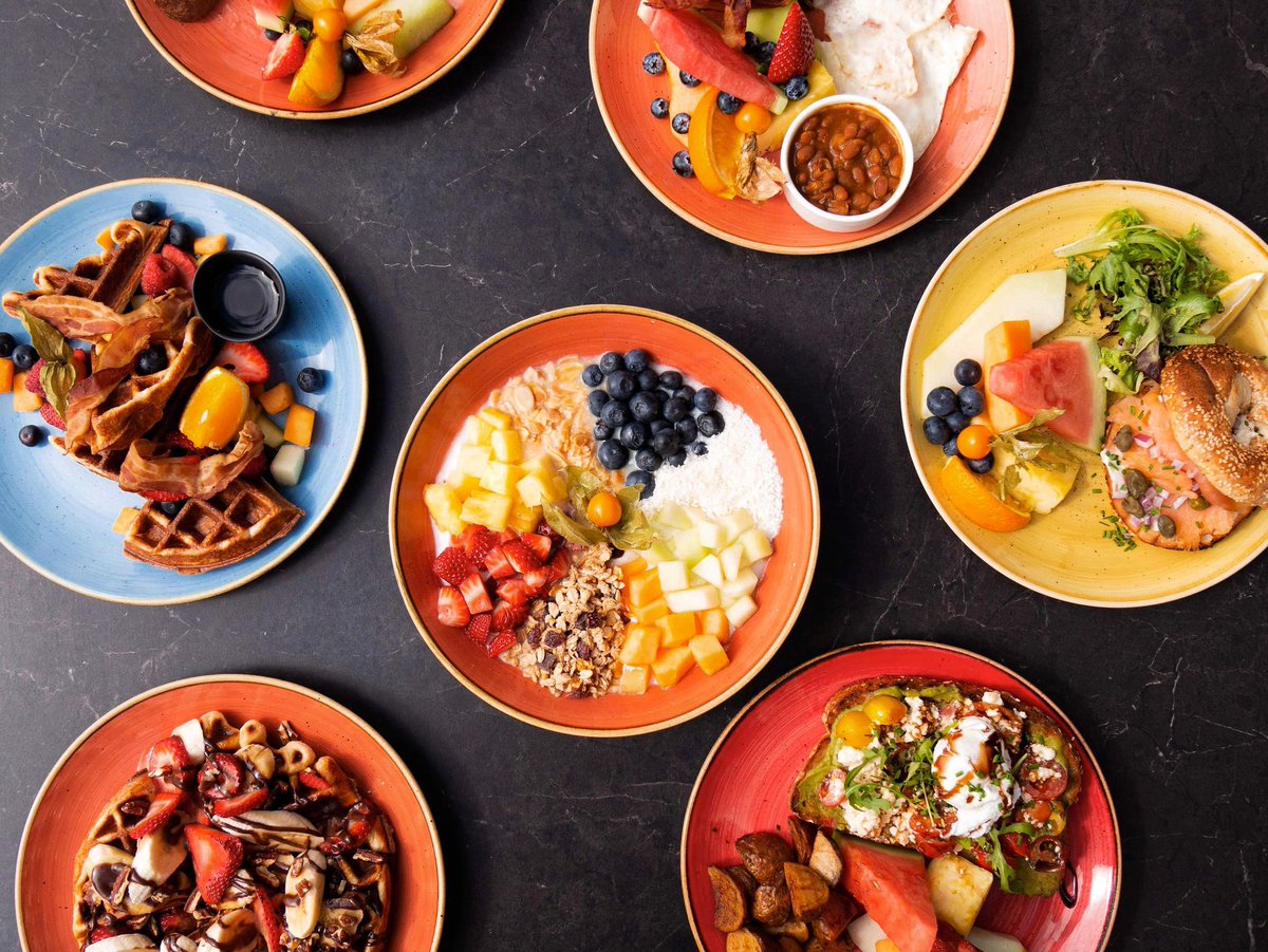 La longue fin de semaine de l’Action de grâce s'en vient! Le temps de faire le plein de couleurs et de gratitude 🌰!
.
The long Thanksgiving weekend is coming soon! Time to load up on colors and gratitude 🌰!

#FairmontManoir #ThatFairmontFeeling