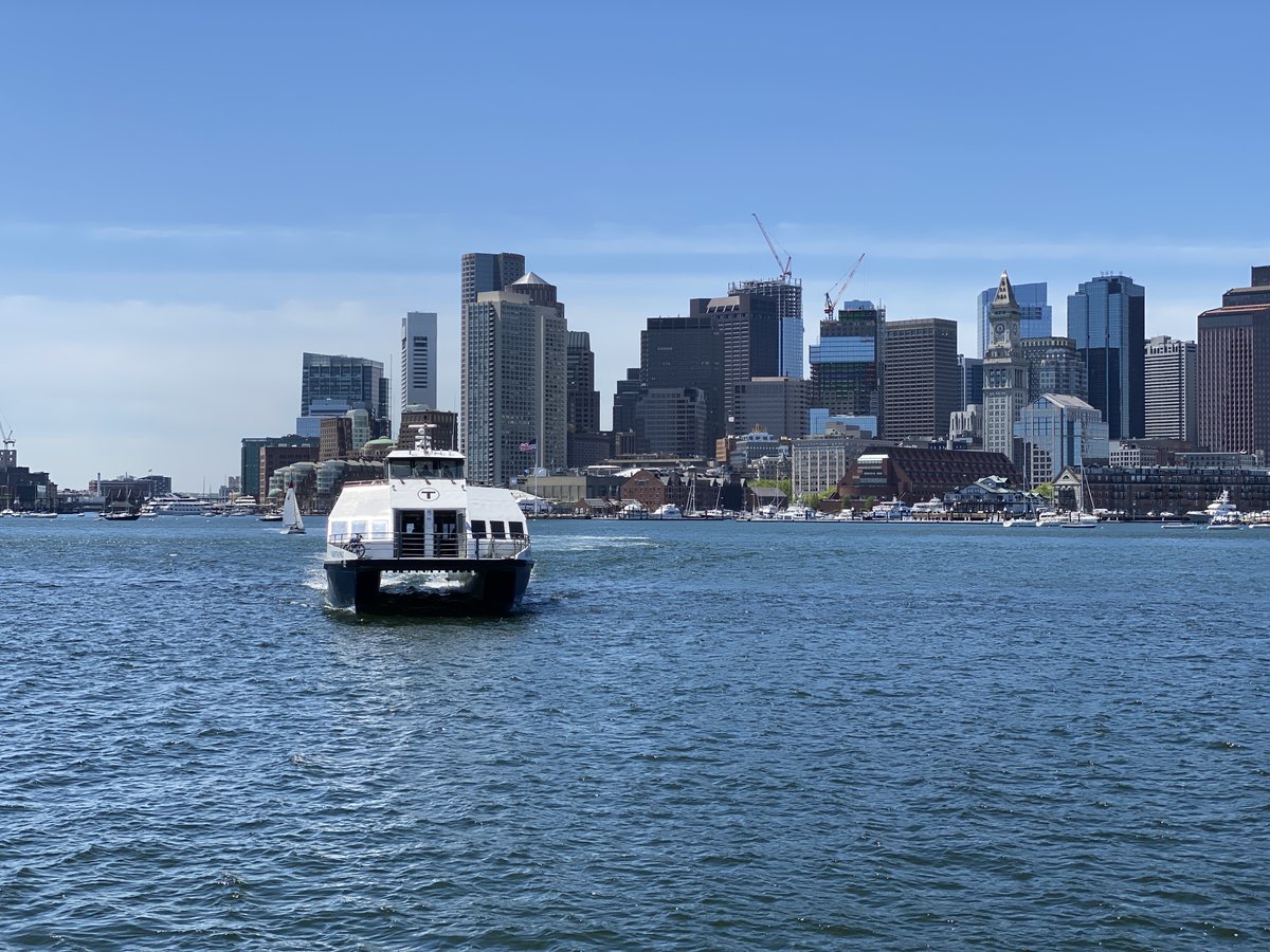 Due to popular demand, the East Boston, Winthrop, &amp; Lynn ferry services will be extended through the fall. Ferries will operate as follows:
• East Boston - until November 30
• Winthrop - until November 30
• Lynn - until October 31

⛴️ow.ly/JOEA50PSEPe

#BuildingABetterT