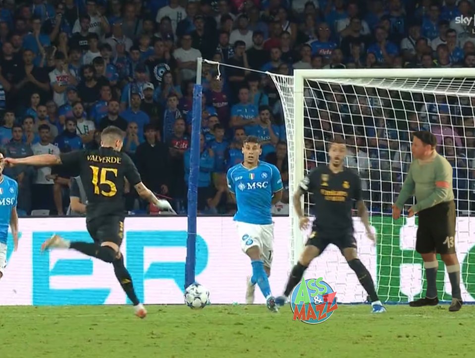 ASS_MAZZ's tweet photo. #NapoliRealmadrid https://t.co/Nv0CbPYzw8