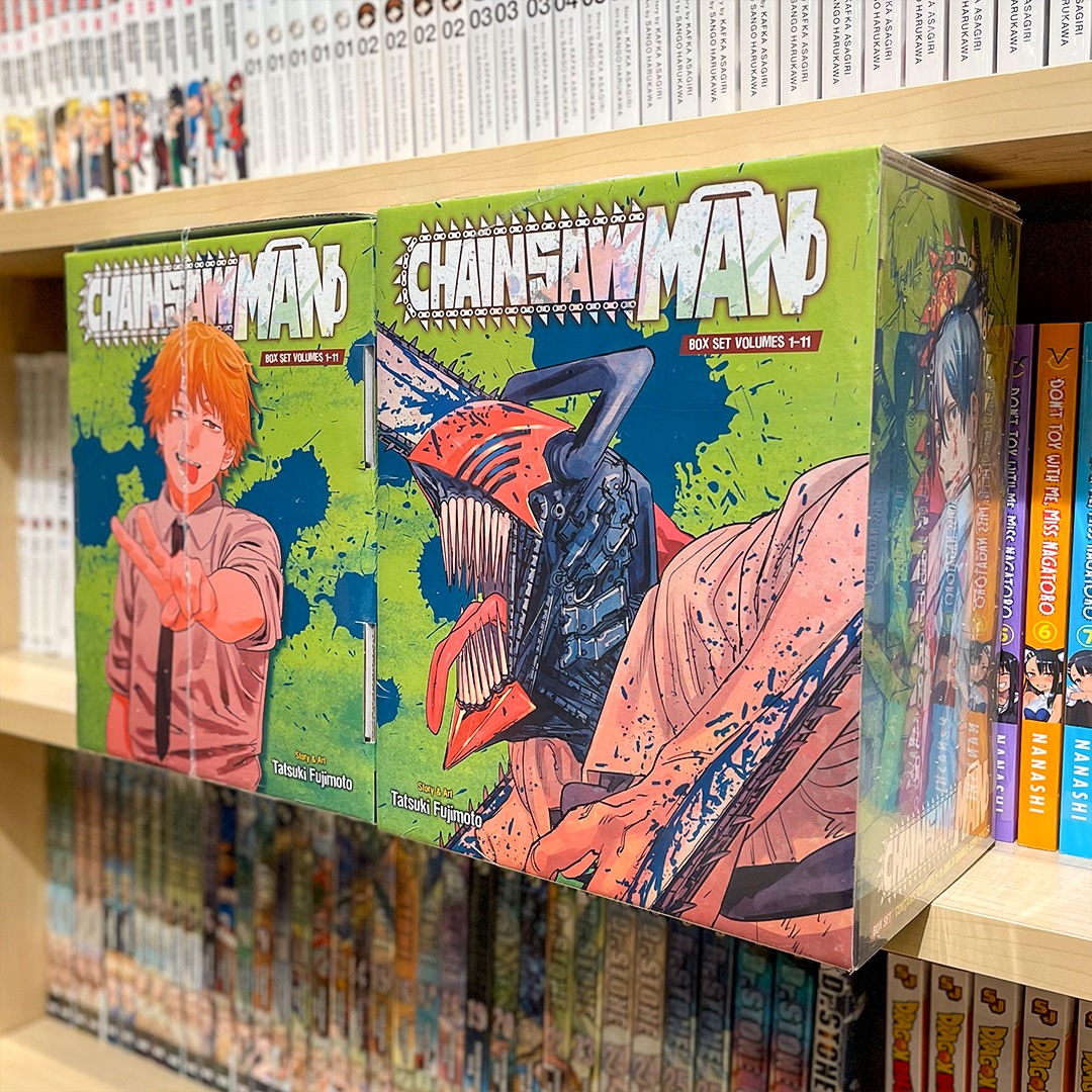 Chainsaw Man Box Set: Includes volumes 1-11 by Tatsuki Fujimoto, Paperback