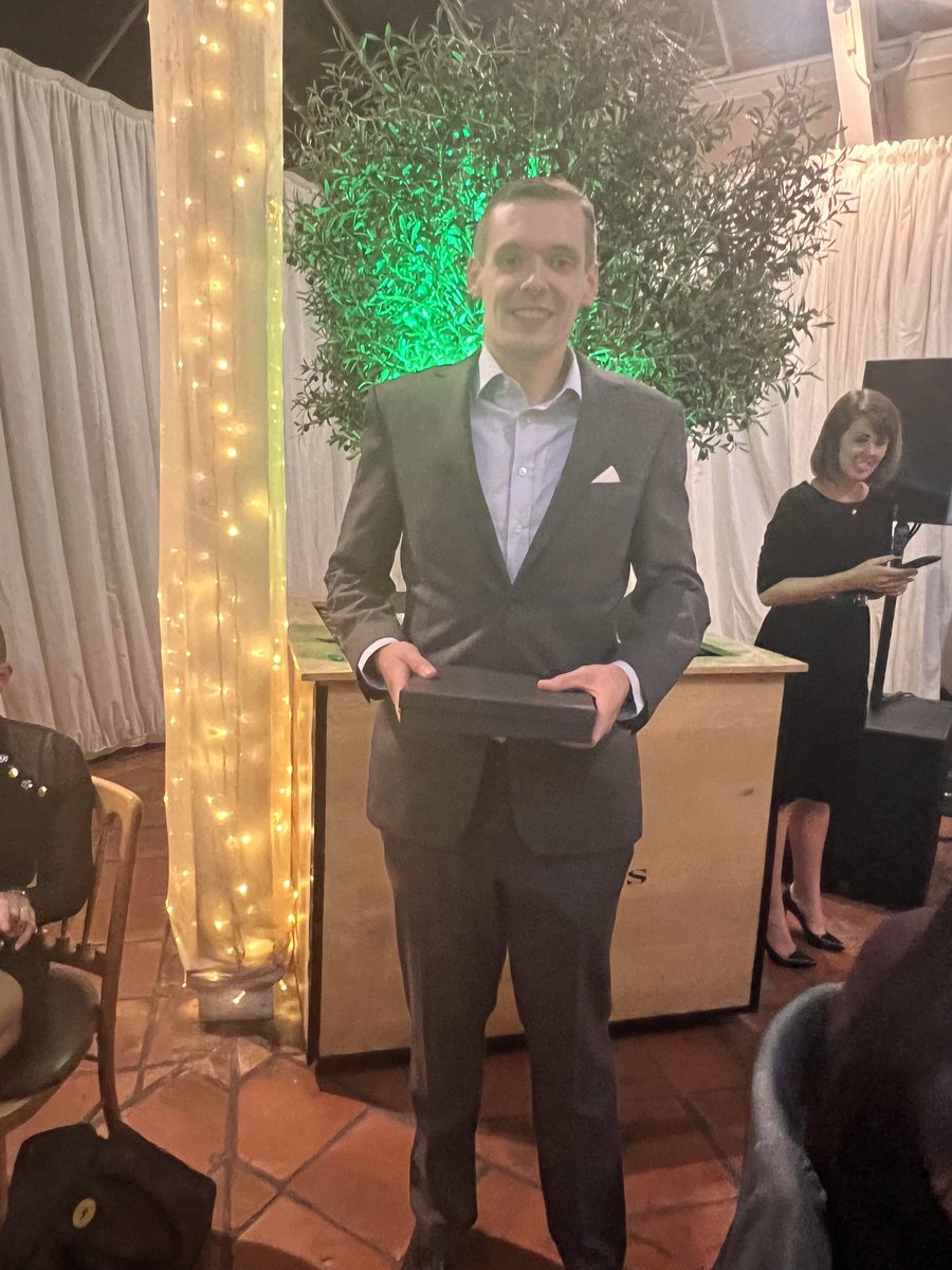 Congratulations to ⁦@financialwalker⁩ for achieving the CFP Professional of the Year Award at tonight’s ⁦<a href="/CISI/">The CISI</a>⁩ #financialplanning24 awards! 😊

#FinancialPlanning #SafePairOfHands