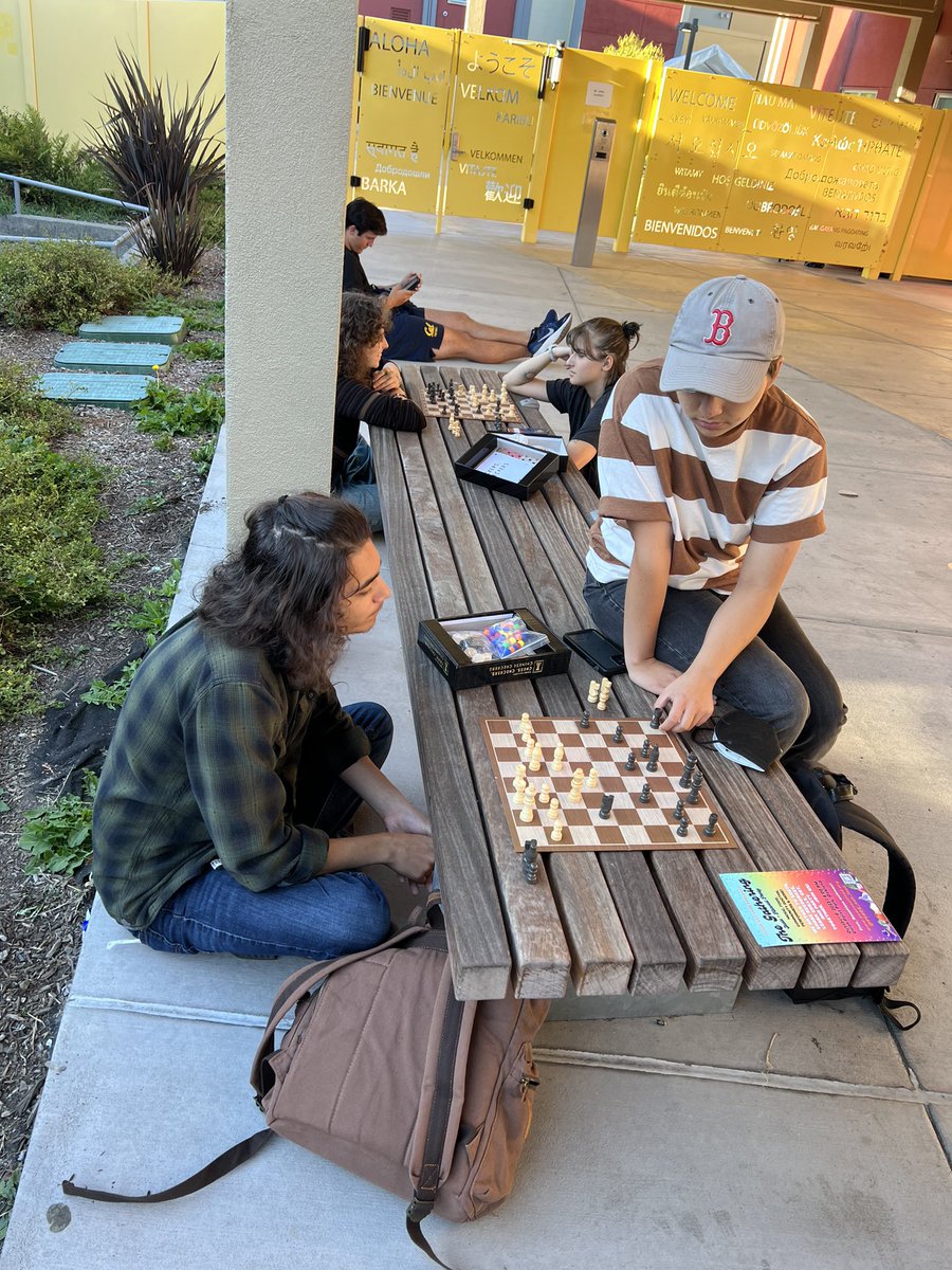 SophieHahnBerk's tweet image. There are simple solutions to make space for chess on Telegraph Avenue. 

How about a nice big CHESS PARKLET!

Let’s encourage and support lively activity in our public spaces. We can solve this!♟️