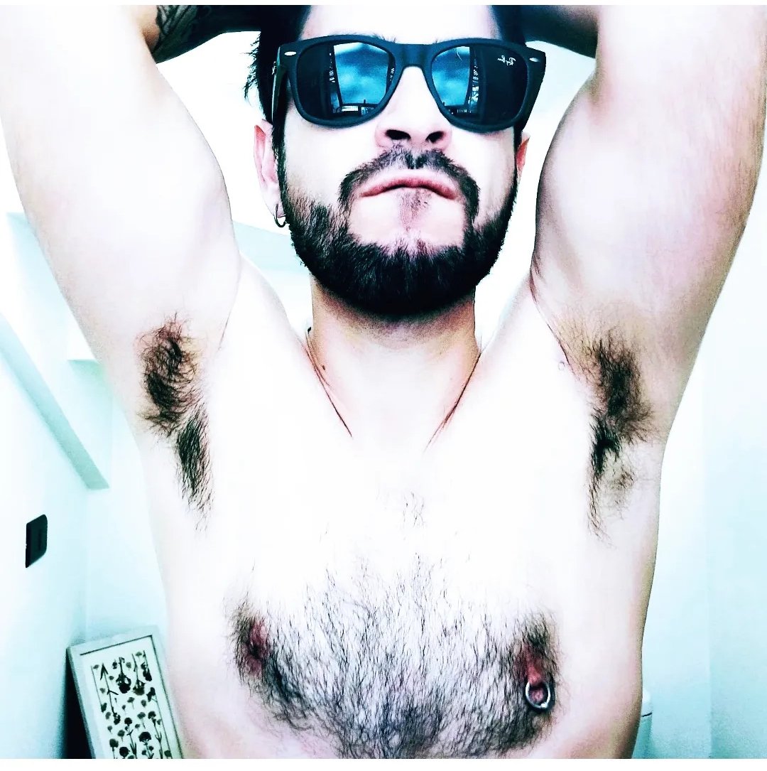 thepowerofpits's tweet photo. #armpitslovers #armpits #armpitselfie https://t.co/pk8ZXlET91