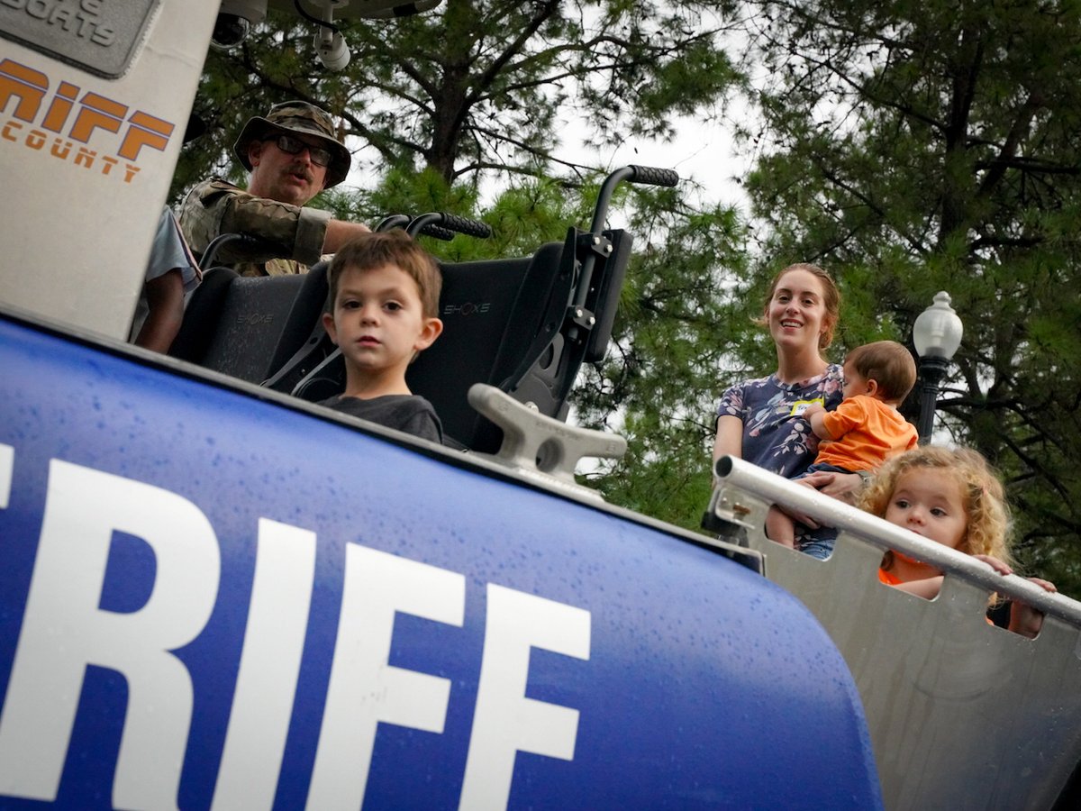 HCSOTexas's tweet photo. Thank you, Harris County, for joining us on National Night Out despite the inclement weather. We enjoyed interacting with our residents and creating memories. We look forward to next year's NNO! 

Photo gallery: https://t.co/mYOCrcctSX. #HCSONNO2023 #NNO2023 #HouNews https://t.co/PJRT6AEJV5