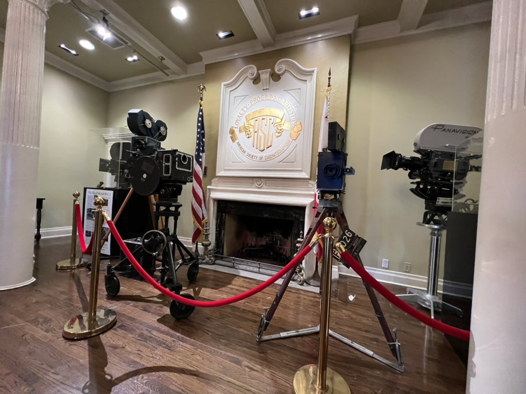 𝔸𝕁 𝕐𝕠𝕦𝕟𝕘 tweet media