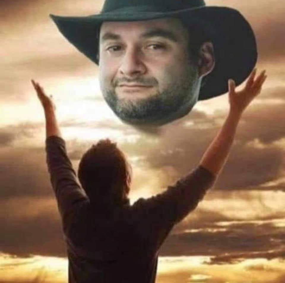 Sombra del Imperio #StarWars tweet media