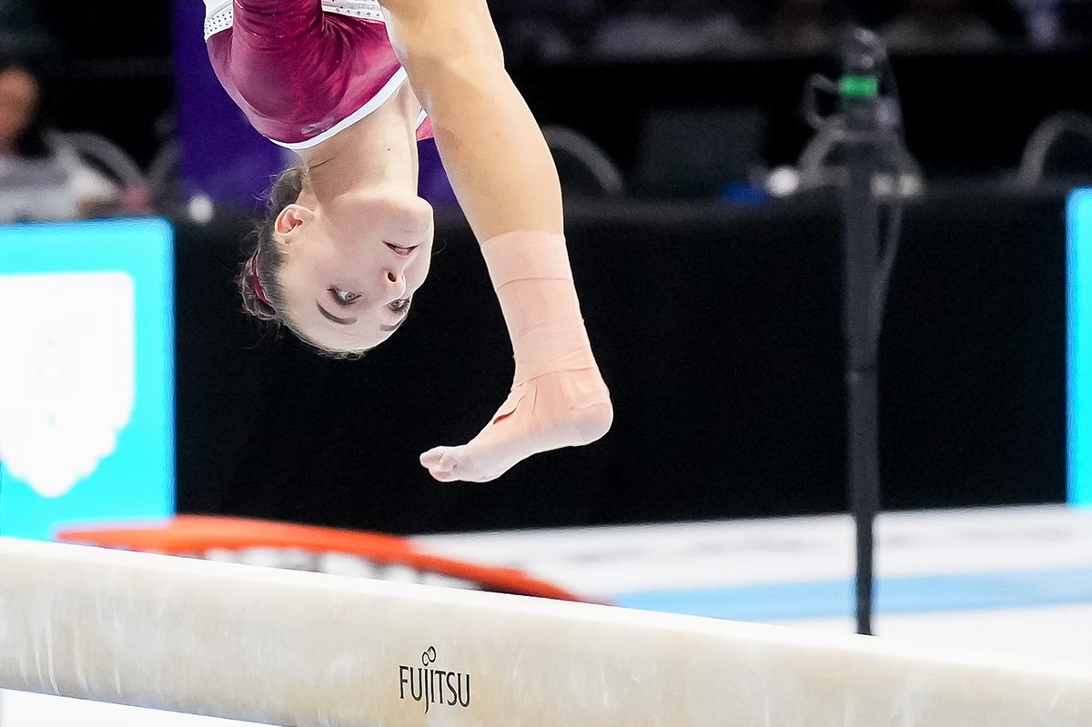 gymnastics's tweet photo. All focus 👀

This shot of Selina Kickinger 🇦🇹 by @SimoneFerraroPh was the photo of day three!

#ARTWorlds2023 https://t.co/Yuhku8Hy5o