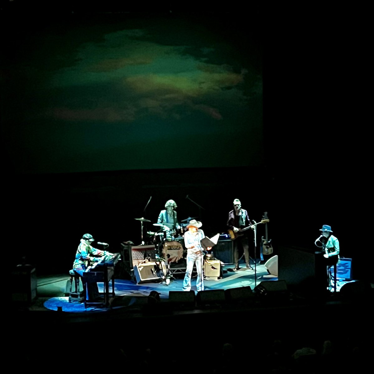 Thanks <a href="/MickPuck/">Mike Scott</a> for a wonderful night at the usher hall. Absolutely superb. 👏👏👏 will live long in the memory….. look forward to next time! A son of Edinburgh ❤️ …. And one of the very best to ever do it.🎸🎤