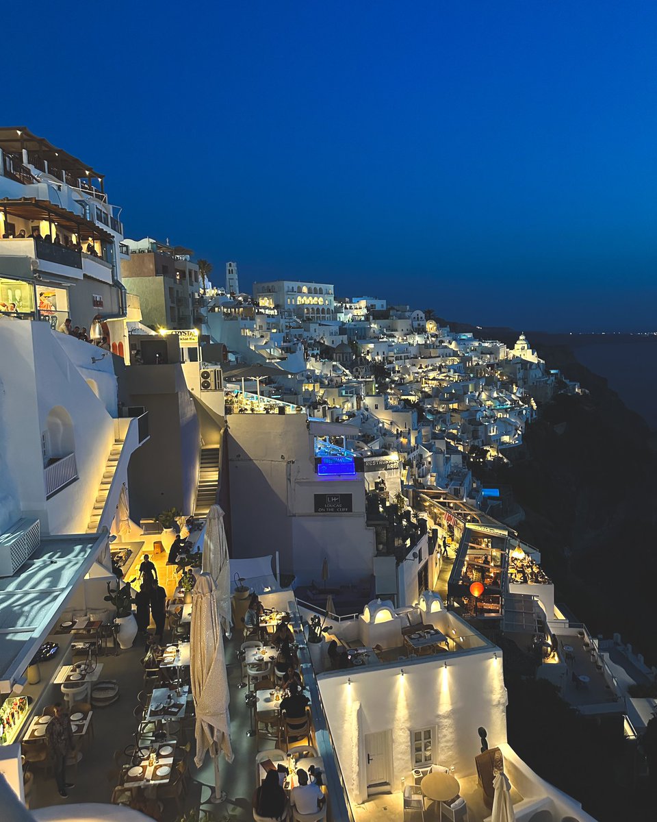 Alexis (Parody) tweet media