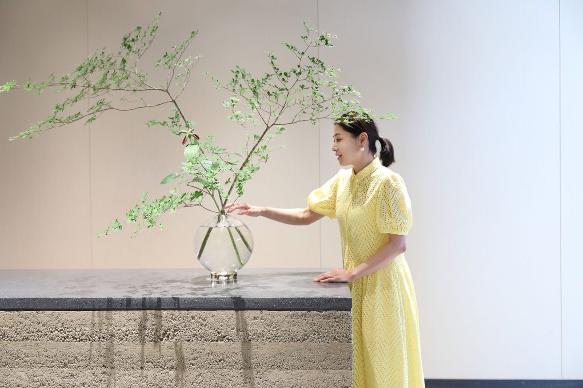 flower_journal's tweet photo. 「細尾」細尾多英子さんの植物との暮らし「心になにかを働きかけてくる美しい花」
https://t.co/KA0qssQn03
#細尾 #京都 #フラワージャーナル #flowerjournal #kyoto #細尾多英子 #植物 https://t.co/X8u8Y8haN3