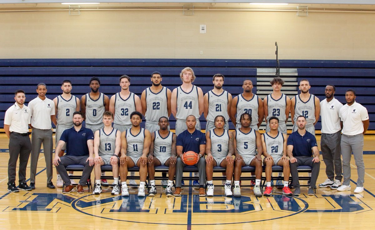 MBUBasketball's tweet photo. 📸
•
#WinTheDay 

@NAIAHoopsReport @coachpingram @coach_tjarvis @ChrisFo23656486 @AMCSports https://t.co/fvotdsVt0e