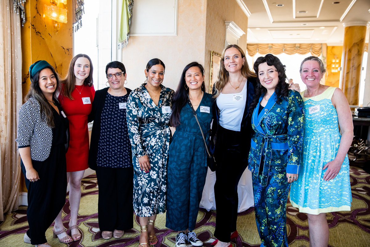 StIgnatiusGrads's tweet photo. Last Sunday, over 120 SI alums from Classes of 1969-2018 came together for Wildcat High Tea, celebrating 30 years of coeducation at St. Ignatius!

It was an important event that reinforced how the Jesuit values our alumni carry with them make our communities stronger. ❤️💙 https://t.co/RrrLU9FvOm
