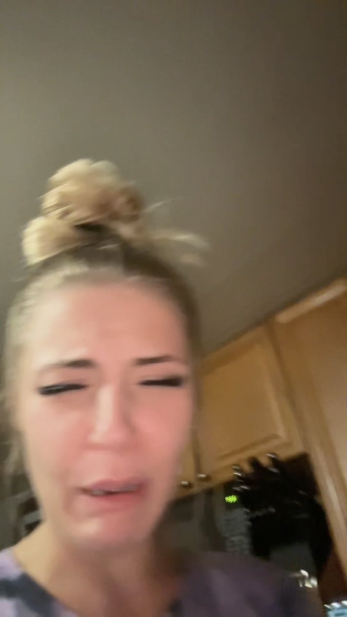 carissa tweet media