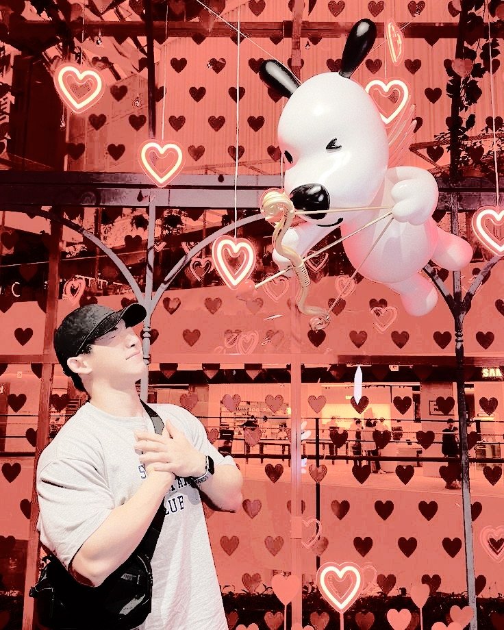 alvinsssh's tweet image. ㅤ

Fui passear na cidade e me deparei com um animal pendurado, bati no dono da loja e depois me explicaram que era de mentirinha. Pedi desculpas e bati nele denovo (estava entediado)!!  [ 😁 ].
    ㅤㅤㅤ  
ㅤ