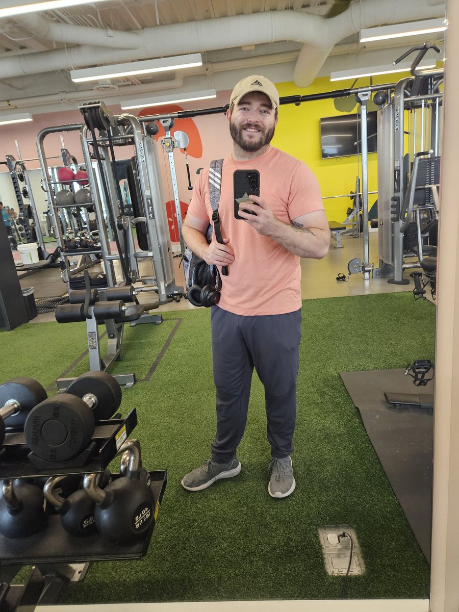 Chef_BooGaming's tweet photo. Gym done! https://t.co/AQoHRUw05c