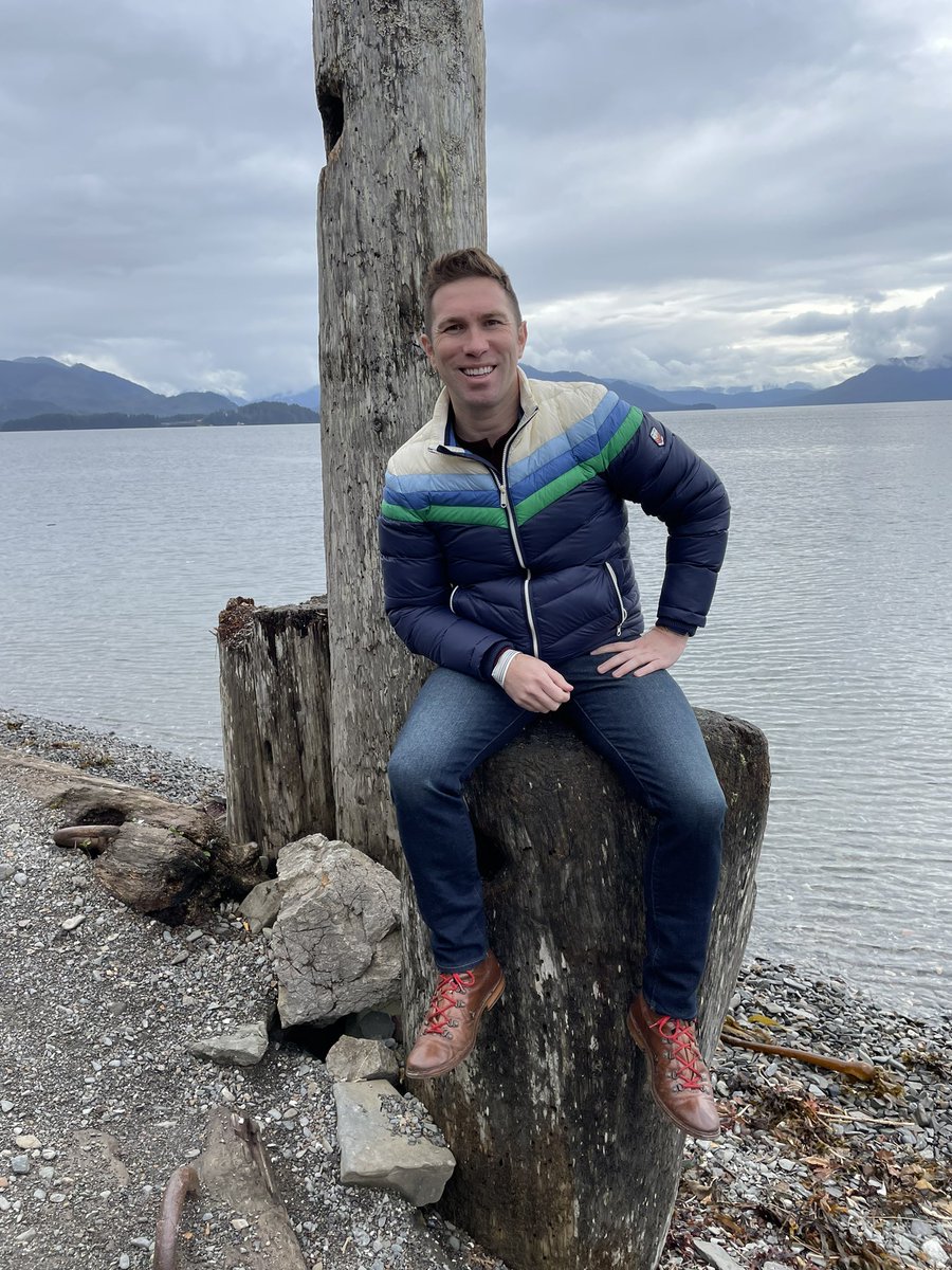 ZachLashway's tweet photo. Cooled off and chilled out 🏔️ 🌲 🌊 https://t.co/vcfBznDHhw