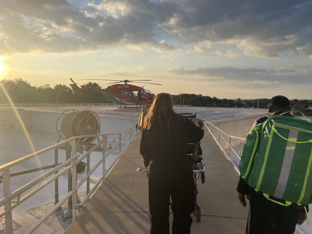 Beautiful night to fly with our expert transport team aboard SkyBear! Five souls out and six back. Just a regular Tuesday for our fellows and unit.
