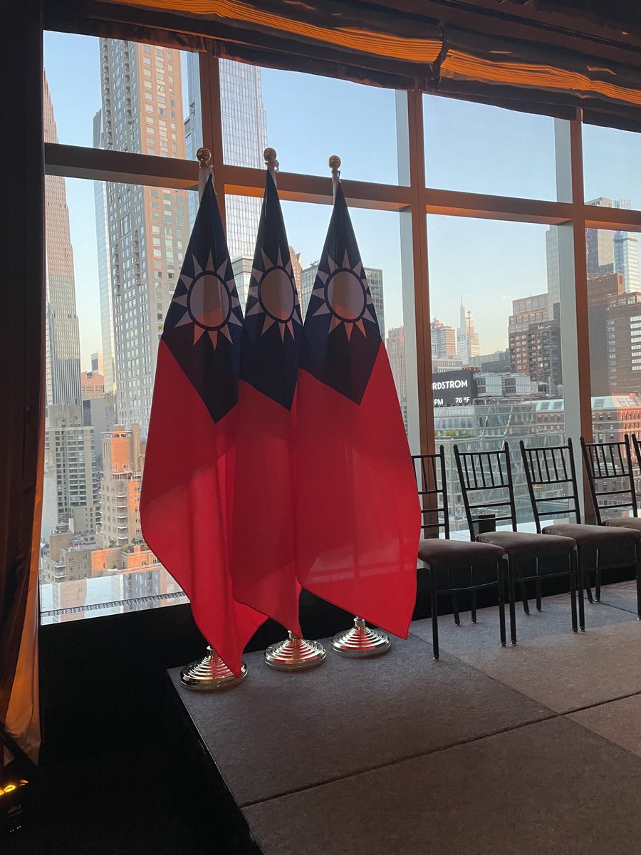 RGT_EdD's tweet photo. One of the nice benefits of Freehold Borough having a close sister district relationship with New Taipei City is being invited to the occasional diplomatic reception.  This evening attending the 112th National Day of ROC (Taiwan) celebration at the Mandarin Oriental Hotel in NYC. https://t.co/rRZ9u9Ifaa