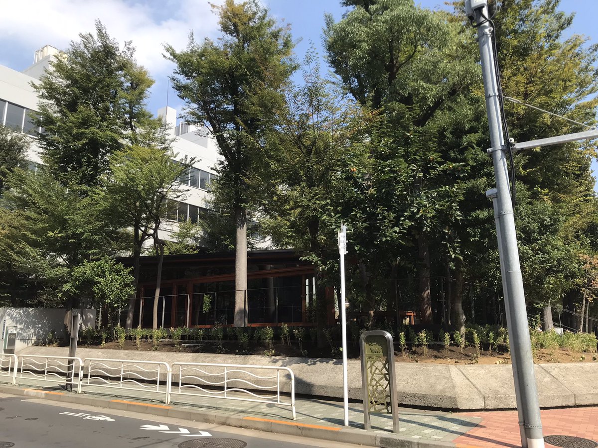 竹中グループのオフィス「東陽町インテス」が1日、会員制ワークラウンジ併設オフィス「Toyocho green＋（東陽町ぐりんたす）」としてリニューアルオープン。その中に木立の中のカフェ「goodcoffee」が9日オープンするようです。楽しみ。