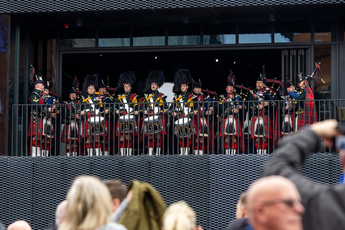 RFC_Michael_'s tweet photo. The Pipes and Drums of the Royal Corps of Signals at Ibrox on #ArmedForcesDay 🇬🇧 https://t.co/whw2a7xdzn