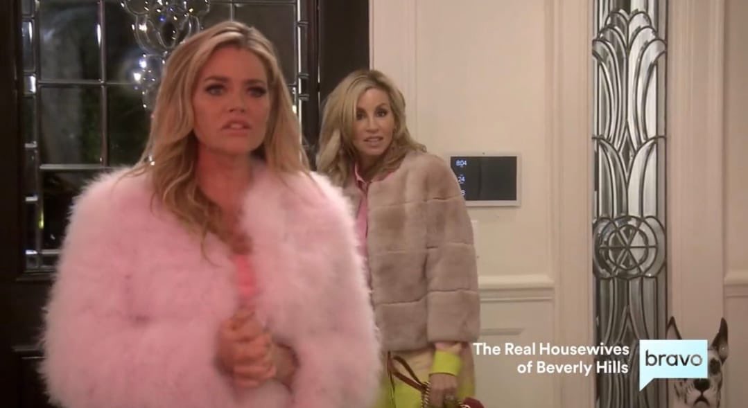 AlexisMilne3's tweet photo. $7 fight club #rhobh https://t.co/Bydd6qEcOH