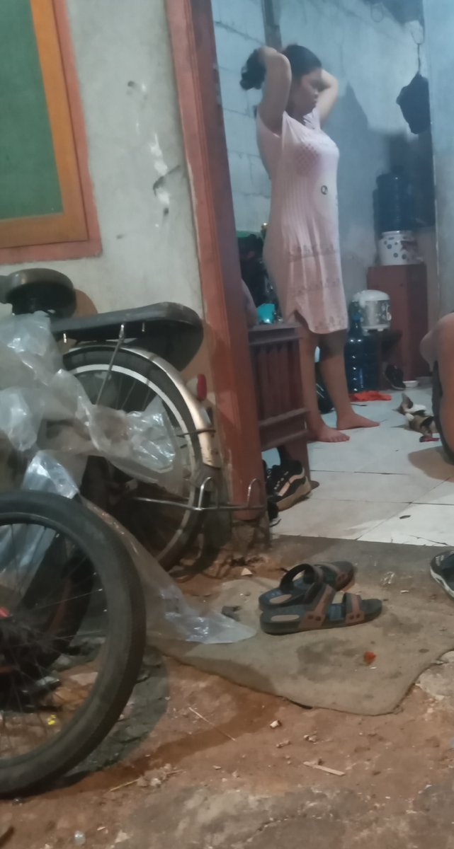 MinarkoSybil's tweet photo. Menghayal tentang dirinya berada di pangkuan tanpa busana💦💦💦 https://t.co/h2P7AQOomB