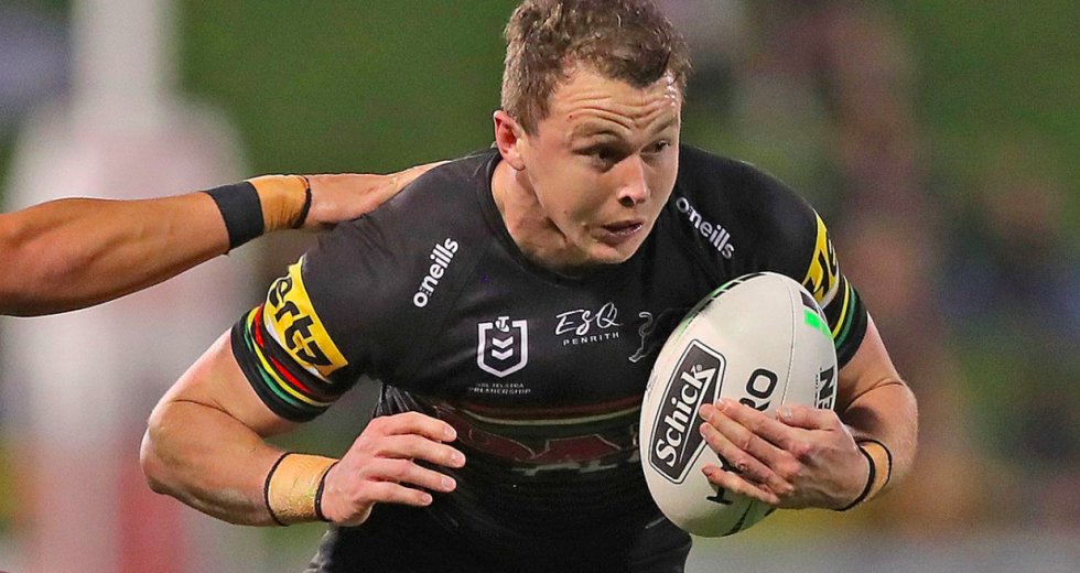 “The bloke cannot do any more." 

Voss fumes over Edwards' Kangaroos snub | bit.ly/46ElmZD | #NRL