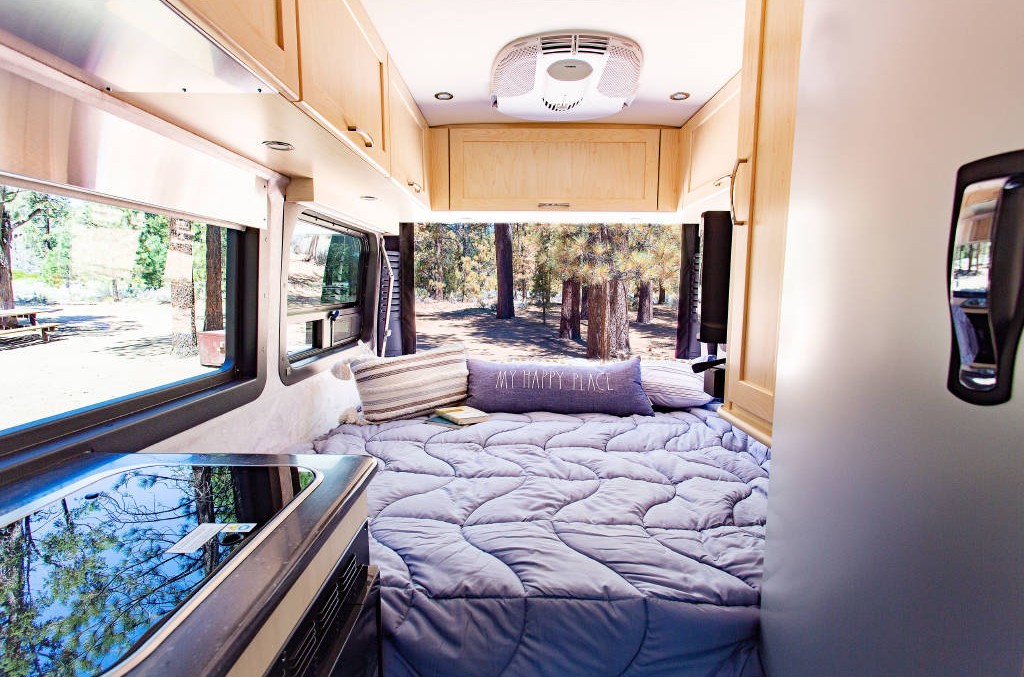 RVTrder's tweet image. This spacious 2021 Dodge Ram Promaster 3500 High Top Extended is your ticket to unforgettable journeys 🚐 ✨ Hit the road and make every mile count 🗺️ 🌅

#RamPromaster #VanLife #HomeOnWheels

brnw.ch/21wDbnW