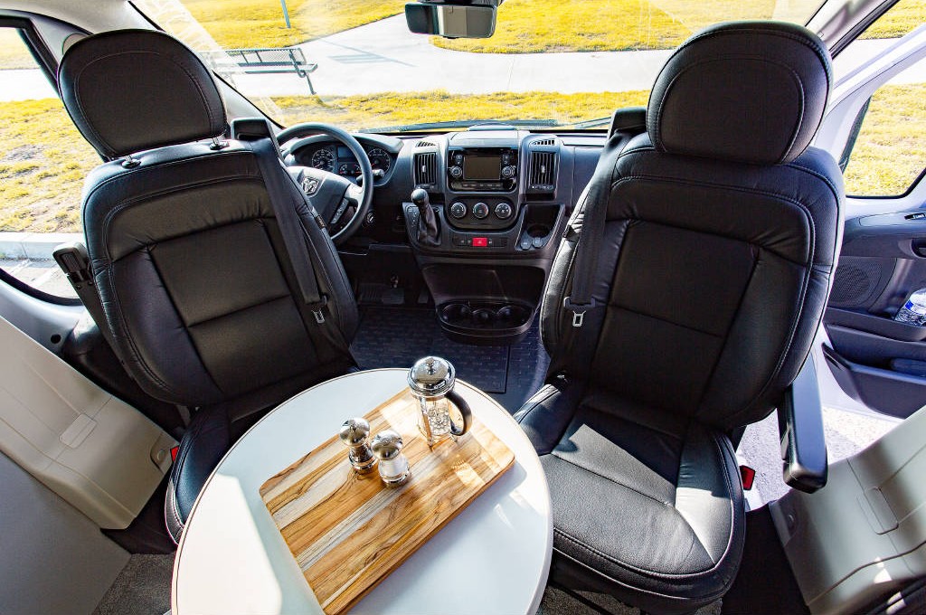 RVTrder's tweet image. This spacious 2021 Dodge Ram Promaster 3500 High Top Extended is your ticket to unforgettable journeys 🚐 ✨ Hit the road and make every mile count 🗺️ 🌅

#RamPromaster #VanLife #HomeOnWheels

brnw.ch/21wDbnW
