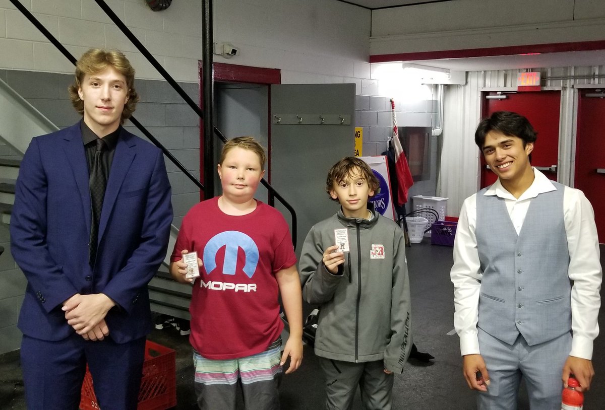 Sicamous_Eagles's tweet photo. Eagles Devon Barclay and Jo Jankowski presented our On Ice Crew with their Sicamous Eagles Staff Passes the other day. We can't thank these Eagles prospects enough for their commitment, their consistency &amp; how much they care. #family #brothers #community #mentors @KIJHL @KijhlS https://t.co/QwALREPDzF