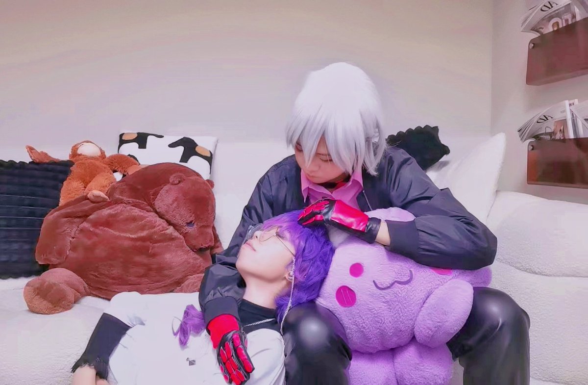 WuMian_Akira's tweet photo. #FulgurOvid #Legatus #Artchivist
#UkiVioleta #VioletaAtelier #ukiformFan #psyborg
❤️💜
My heart,
my spine,
my lonely wandering kite in the sky,
are you willing to fall into my arms?
💜❤️
🐑: @kiren925
🔮:me https://t.co/XgekIped8e