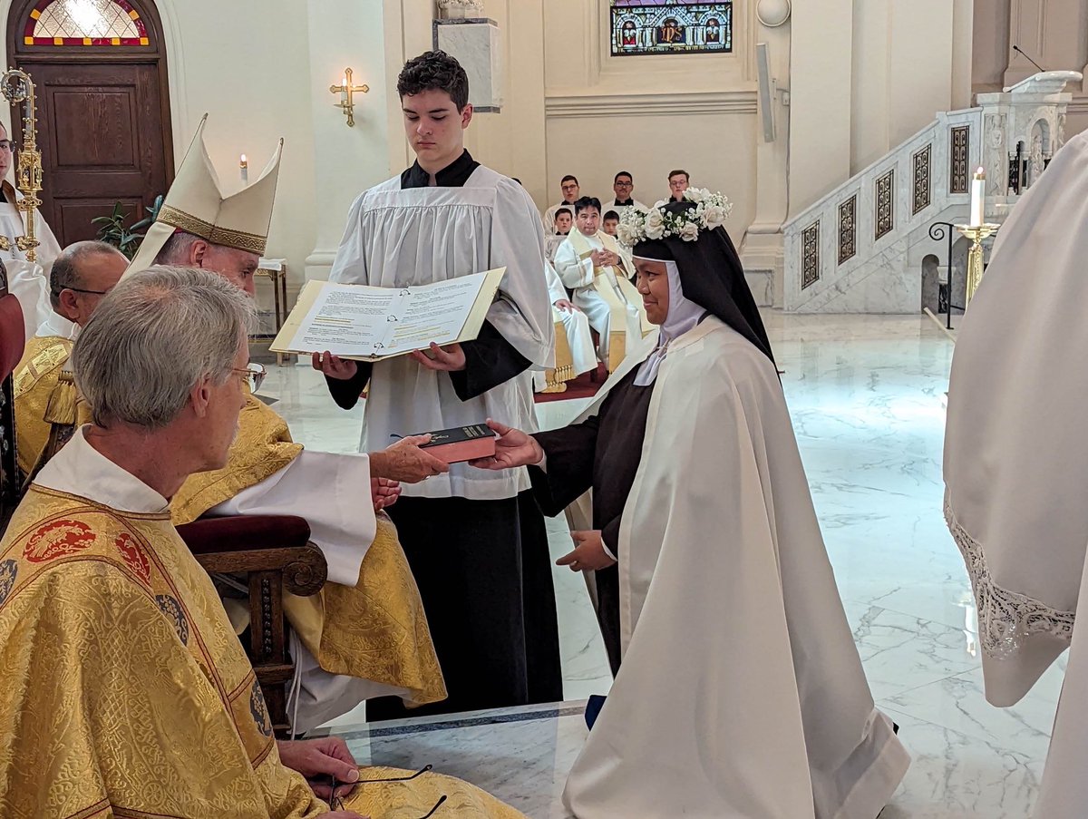 Happy to have celebrated Mass of Solemn Profession for Sr. Donna Fe Josef de Jesus, O.Carm.  I welcome the Carmelites to the Diocese of Spokane!