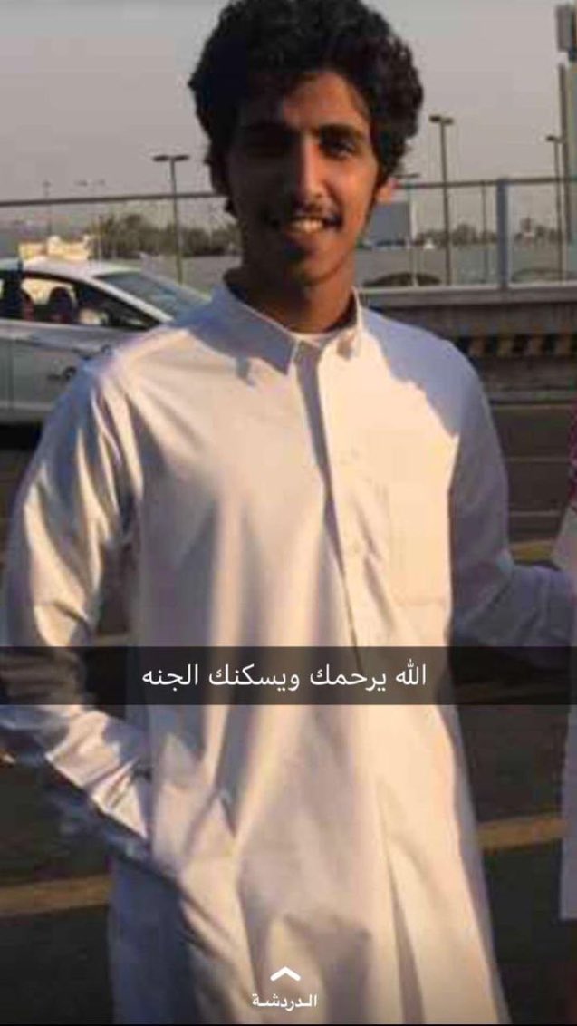 ii3boodil's tweet photo. لا رجوله انكم تجون مجموعة على شخص ولا هي من شيم الرجال تجونه مسلحين وهو عاري اليدين وتهايطون بقتىله وتقولون بنطلعه زي ولد عمه والحبن جايين في تويتر تطالبون بعتق رقبته ماتستحون انتم؟
 #عتق_رقبه_مترك_بن_عايض https://t.co/WaVC4qJ6a5