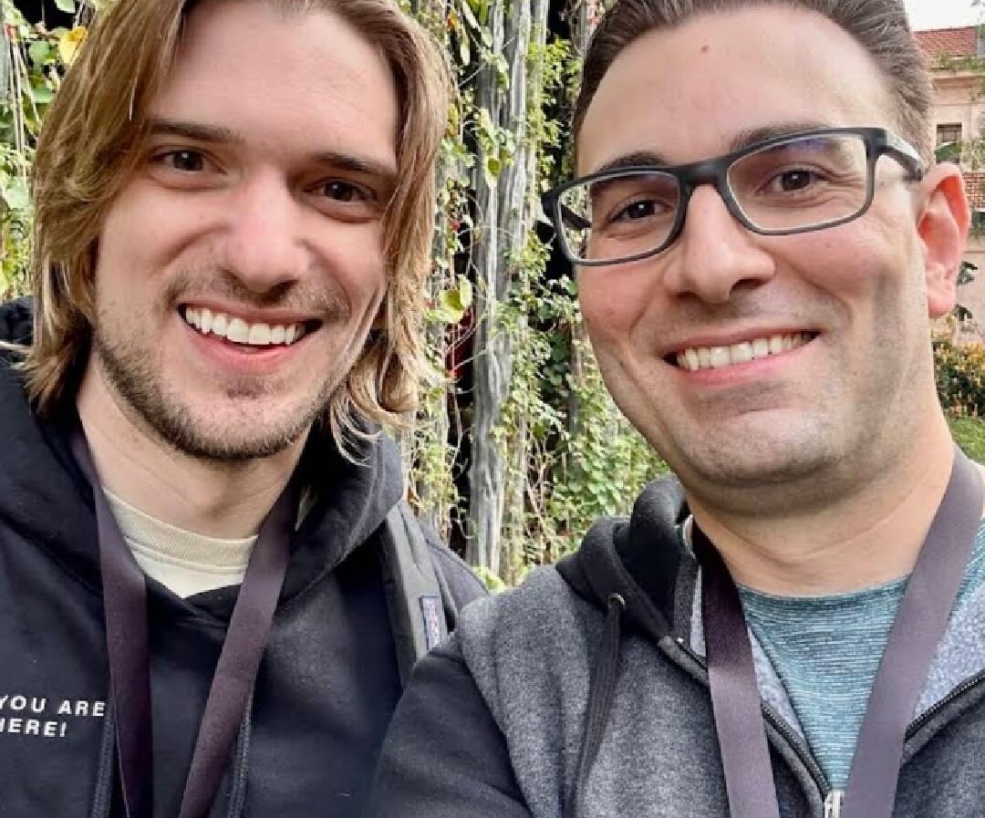 Um gênio... do lado é só o cara do ciência todo dia mam