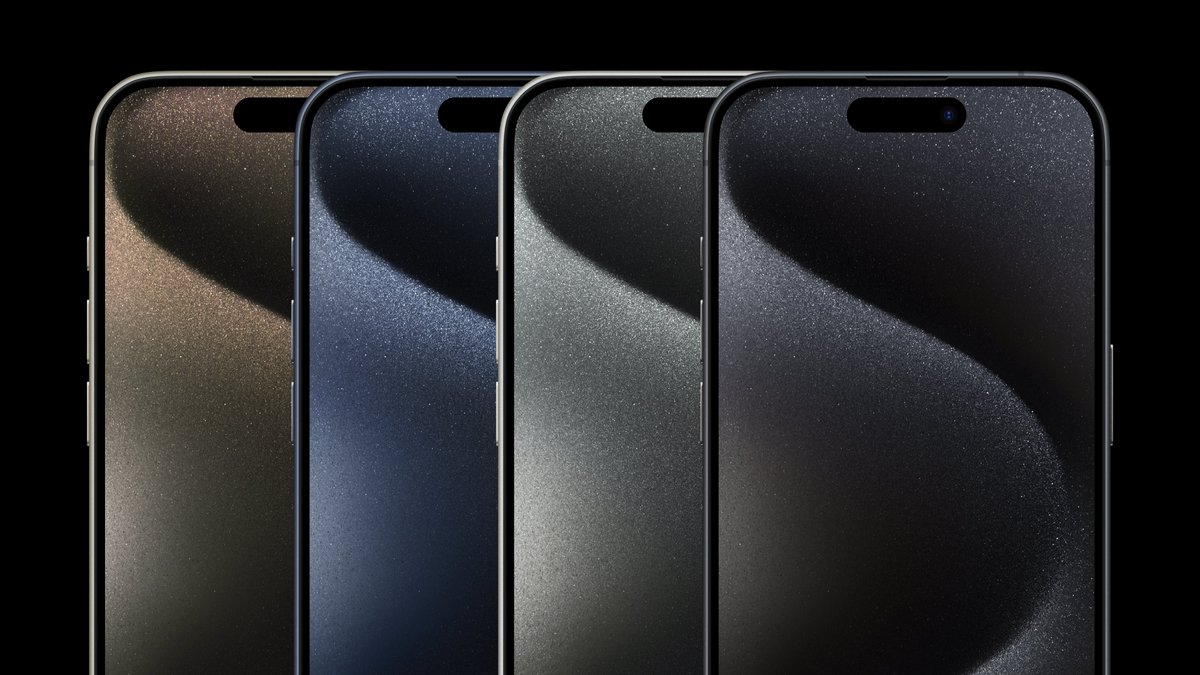 figma's tweet photo. iPhone 15 🤝 Figma  

We've added iPhone 15 frame presets and device frames in Figma.  

- iPhone 15 
- iPhone 15 Plus 
- iPhone 15 Pro 
- iPhone 15 Pro Max