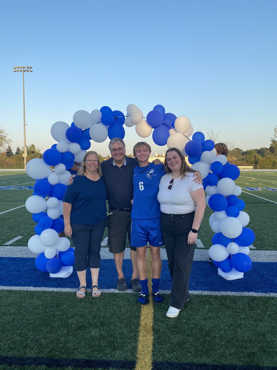 Grand Island Boys Varsity Soccer tweet media