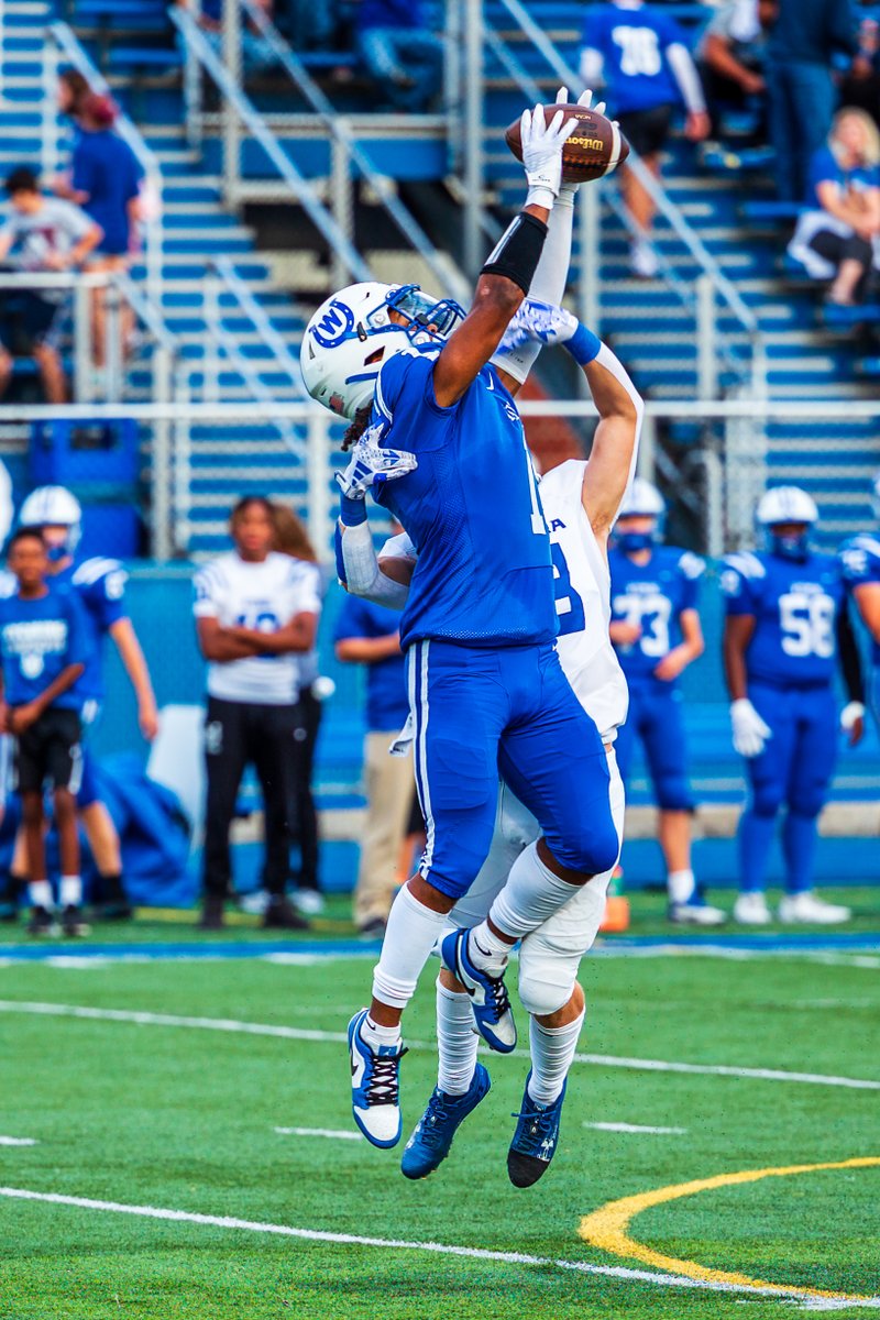 Pictures from the 9/8 Wyoming HS football 28-20 win over Madeira affy.smugmug.com/Sports/Wyoming…